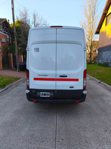 Ford Transit 2.2 Furgon Mediano 350m
