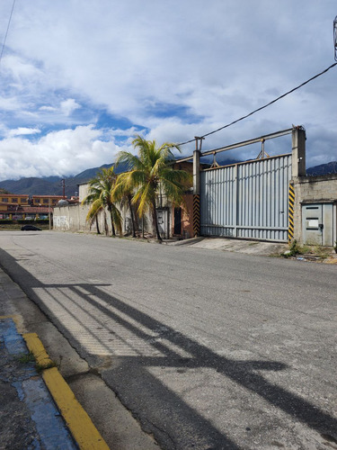 Se Vende  Terreno  3920m2. Guatire.