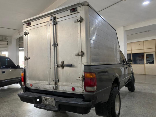 Imagen 3 de 8 de Mazda B2300