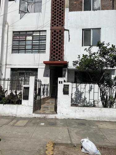 Hab. Independiente Amoblado. C-3 De Av. La Marina. P. Libre
