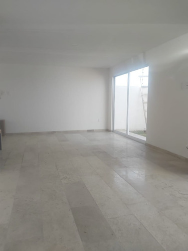 Venta De Hermosa Casa En Lomas De Angelopolis Iii