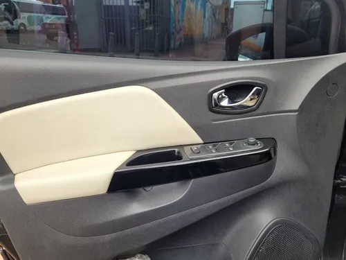 Renault Captur 2.0 Intense