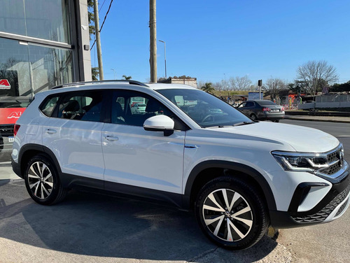 Imagen 2 de 13 de Volkswagen Taos 2022 1.4 250 Tsi Highline