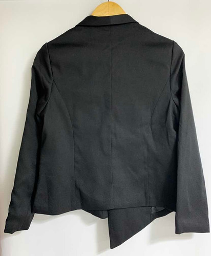 Blazer Negro Asimétrico