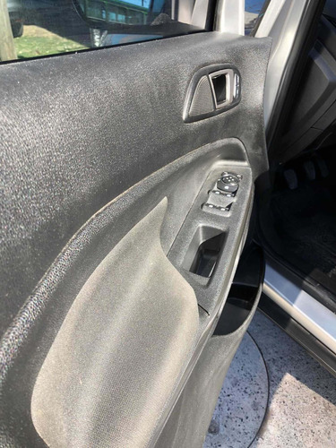 Imagen 5 de 9 de Ford Ecosport 2018 1.5 Se 123cv 4x2 Manual
