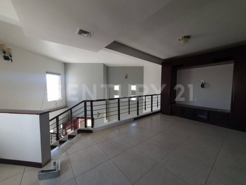 Imagen 12 de 26 de Casas En Venta Zona Fashion Mall Castello Chihuahua