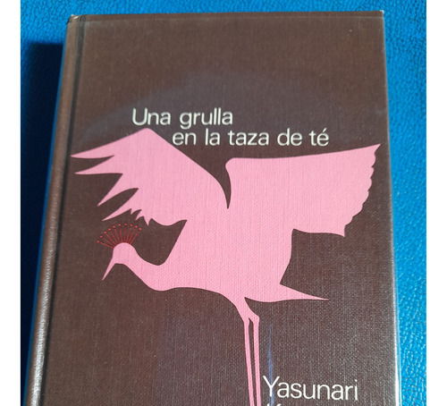 Una Grulla En La Taza De Té