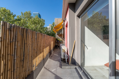 Semipiso 3 Ambientes Al Frente Con Gran Balcón, Terraza Y Pileta