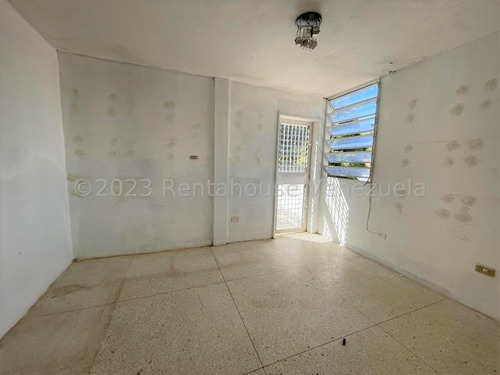 Imagen 15 de 20 de Casa Con Jardin En Venta En El Cafetal Mls#23-22476
