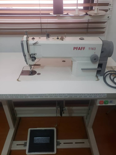 Maquina Recta Industrial Pfaff