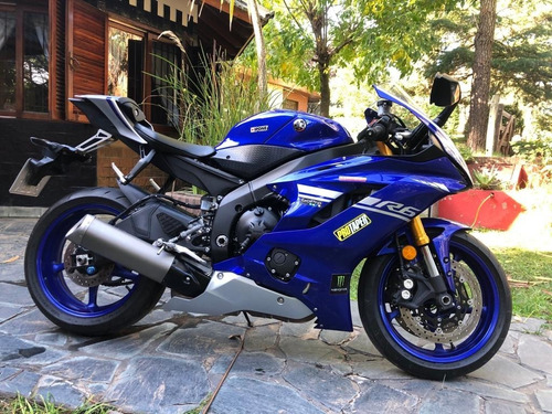 Yamaha R6