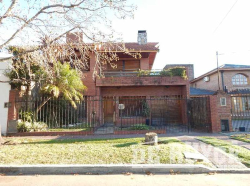 Chalet En Venta En Quilmes Oeste