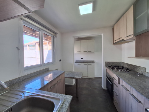 Arriendo Excelente Casa, Barrio Los Ciruelos De Buin