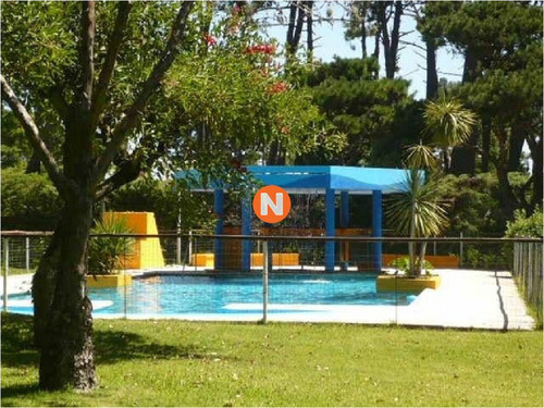 Casa En Venta Y Alquiler, Cantegril, Punta Del Este, 4 Dormitorios.- Ref: 207382