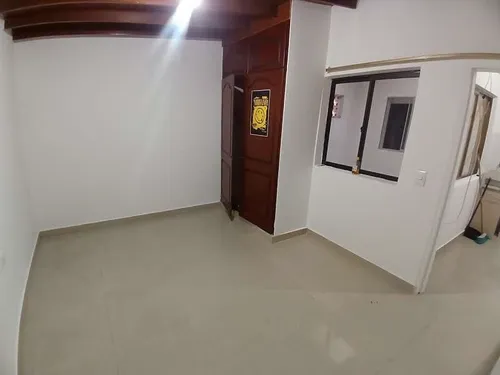 Apartaestudio En Arriendo Ubicado En Medellín Sector Laureles (27057).
