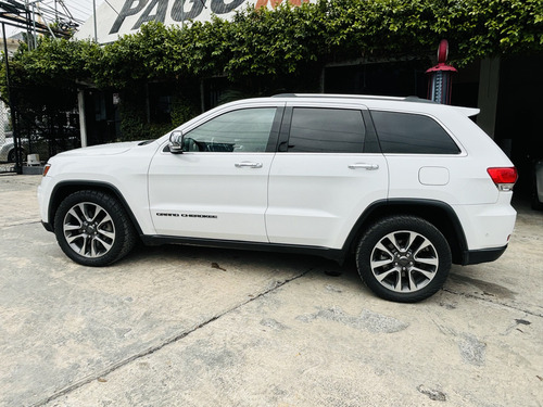 Jeep Grand Cherokee 5.7 Limited Lujo 4x4 At