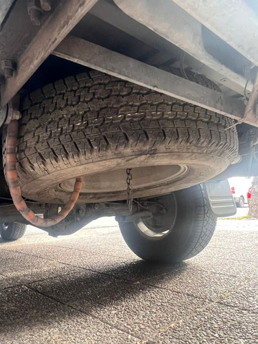 Toyota Hilux 3.0 I Srv Cab Doble 4x2 Cuero