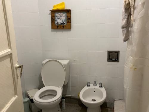 Casa Tipo Ph Al Fondo Con Patio Venta En Quilmes Centro