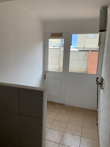 Linda Casa Dentro De Condominio