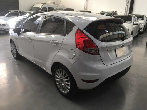 Ford Fiesta Kinetic Design 1.6 Se Plus 2015