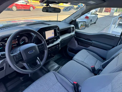 Ford F-150 3.3 XL Doble Cabina V6 4x2 At