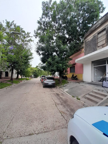 Vendo Casa Inigualable Por Arquitectura, Dimensiones Y Ubicación Privilegiadas!!!!!