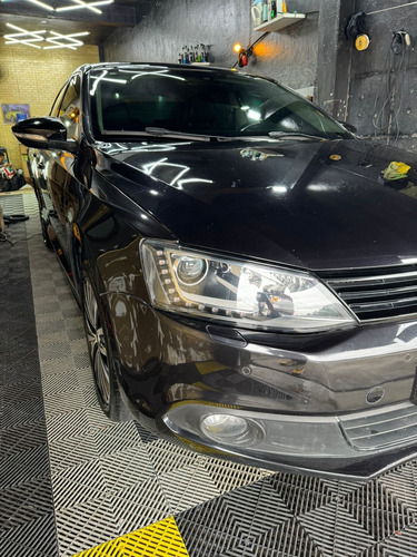 Volkswagen Jetta 2.0 Tsi Highline 4p 211 hp