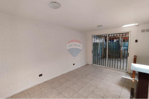 Casa 2 Dorm. En Valle Grande, Lampa