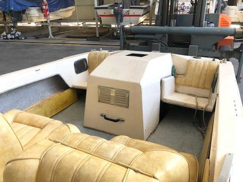 Bermuda Caribean Motor Falcon Pata Volvo 270 Buen Estado