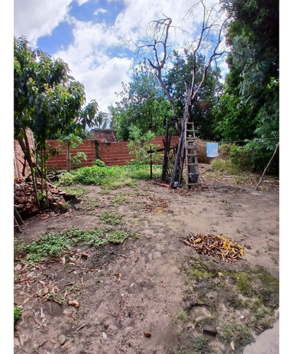 Imperdible Precio !!! Importante Terreno Con Casa A Reciclar!!! Barrio 17 De Agosto.