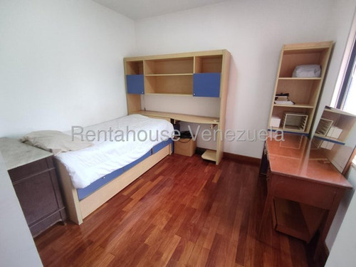 Paseo Vip Vende Lujoso Apato En Colinas De La California