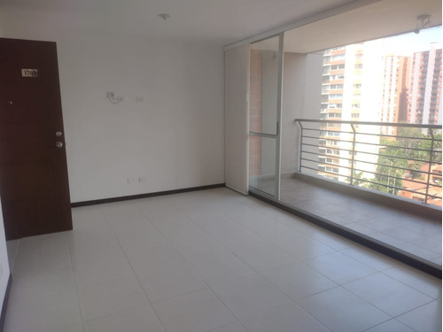 Apartamento Para Arriendo En La Loma De Los Bernal Ac-63564