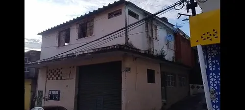 Casa 2 Niveles, 2 Departamentos Y 1 Local Comercial.