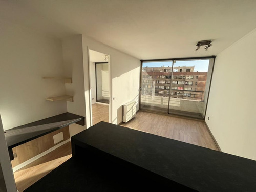 Departamento En Venta De 1 Dorm Morande 626 ,santiago