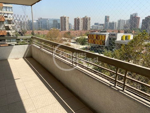 Departamento En Venta De 4 Dorm. En Las Condes Los Militares