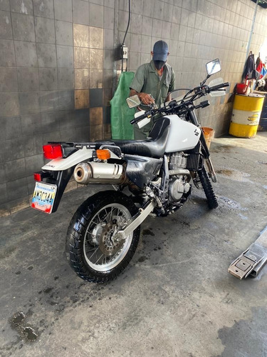Imagen 8 de 9 de Suzuki Dr 650 Enduro