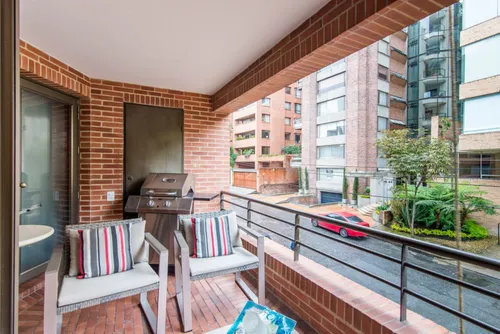 Apartamento En Arriendo/venta En Los Rosales. Cod A15080