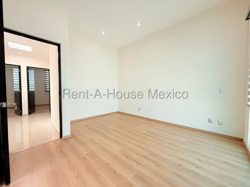 Casa En Renta En Zakia Querétaro. Sr
