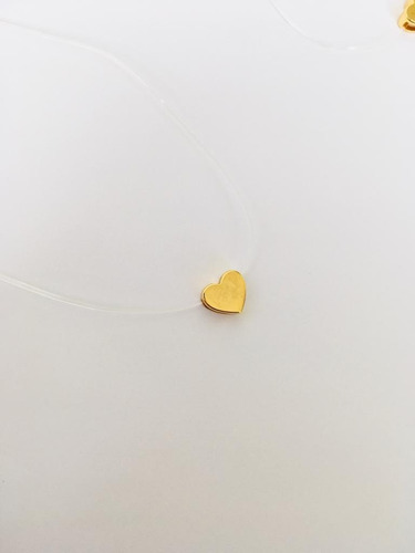 Imagem 4 de 8 de Gargantilha Fio De Silicone Coração