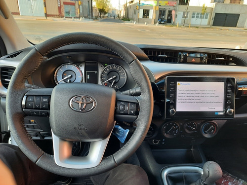 Toyota Hilux 2.8 Cd Sr 177cv 4x4