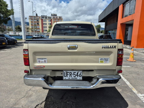 Toyota Hilux 2.4l