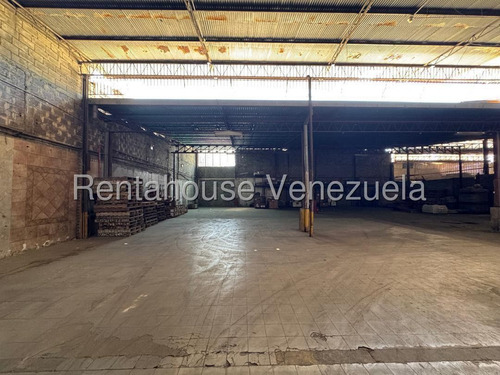 Galpón En Venta En Parroquia San Pedro Ng 25-16107 Yg