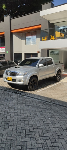 Toyota Hilux 3.0 Srv 169 hp