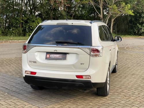 Mitsubishi Outlander 3.0 GT 4X4 V6 24V GASOLINA 4P AUTOMÁTICO