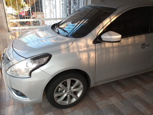 Nissan Versa 1.6 Advance