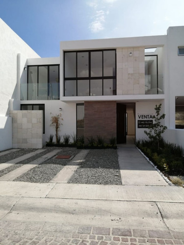 Casa Nueva En Venta Cumbres Del Lago Queretaro Rcv231215a-ir