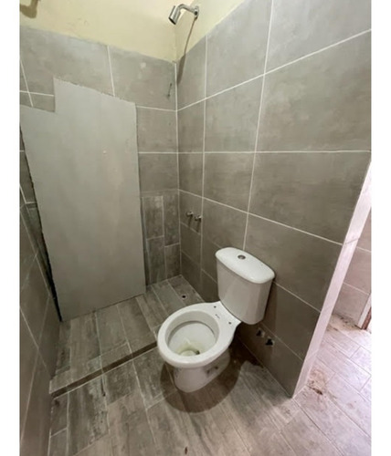Imagen 6 de 10 de Venta - Casa En Calle Lavalle Monte Grande
