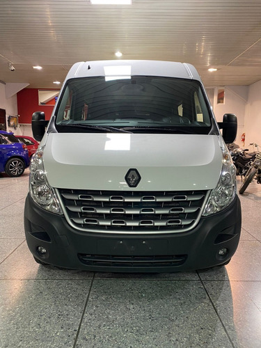 Imagen 2 de 23 de Renault Master 2.3 Minibus 14+1