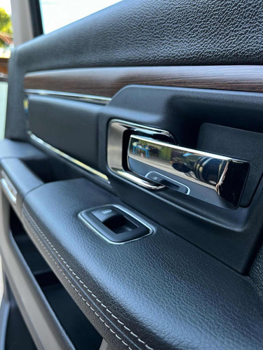 RAM 1500 5.7 Laramie Atx V8