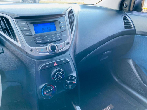 Imagem 15 de 15 de Hyundai Hb20 1.6 Comfort Plus 16v Flex 4p Manual